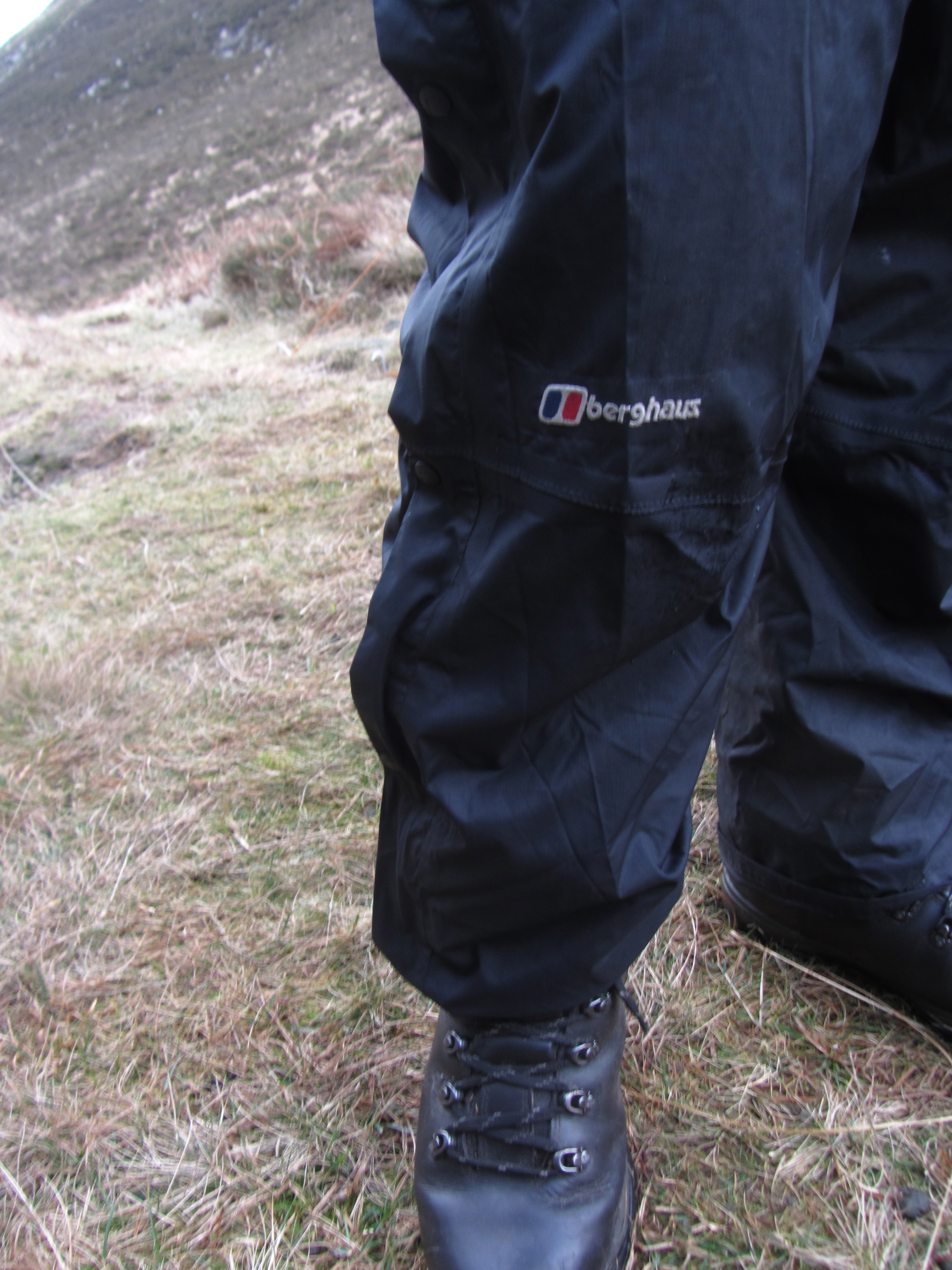 berghaus joggers mens